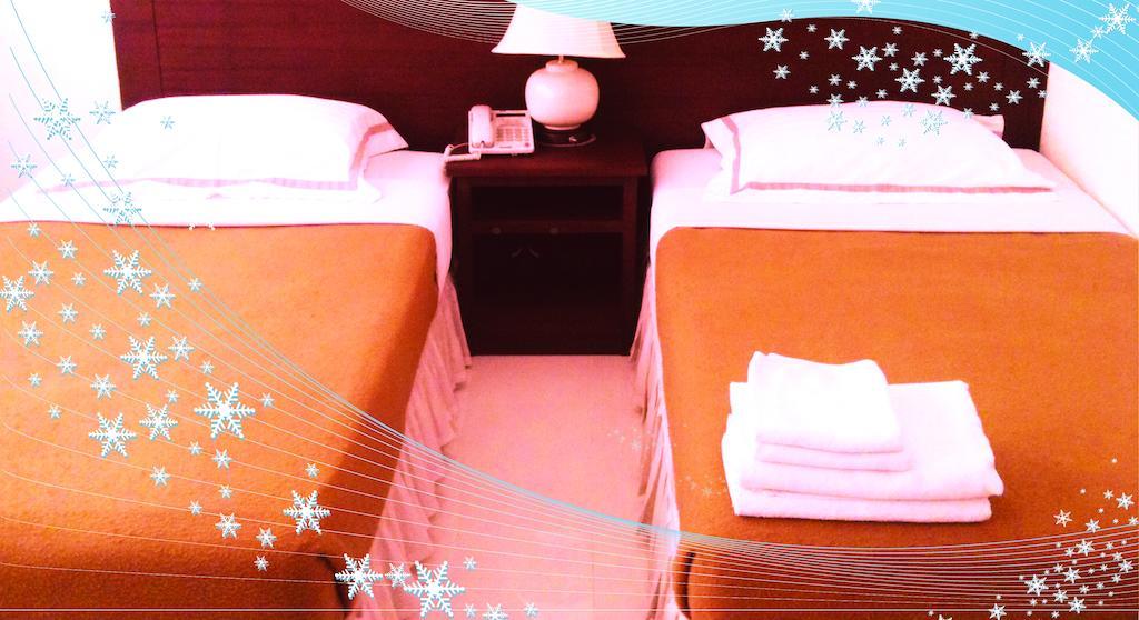 Lopburi Inn Hotel Szoba fotó