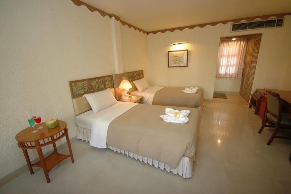 Lopburi Inn Hotel Kültér fotó