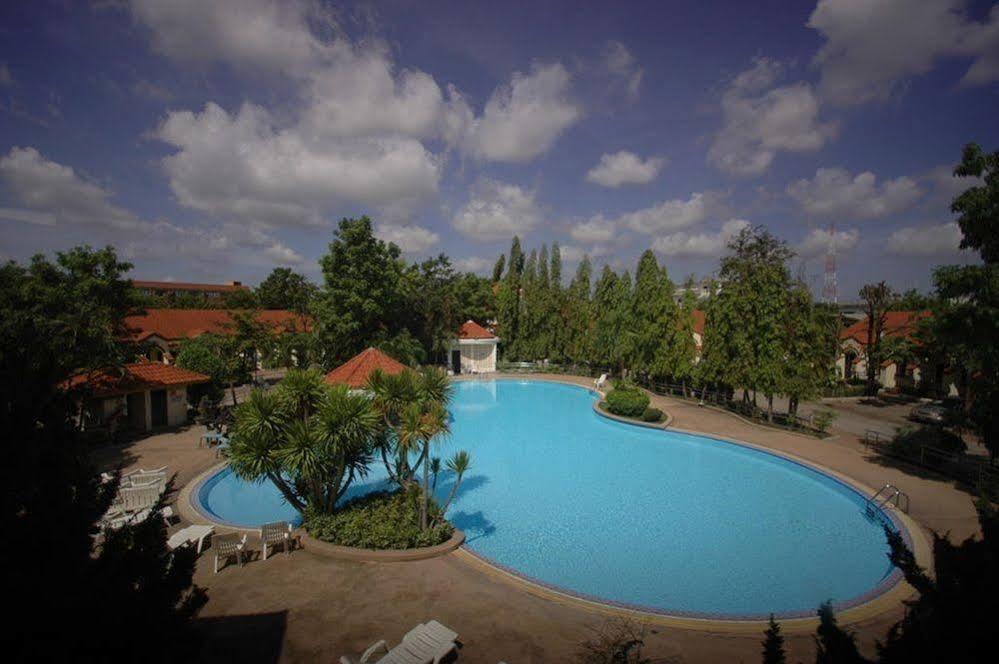 Lopburi Inn Hotel Kültér fotó